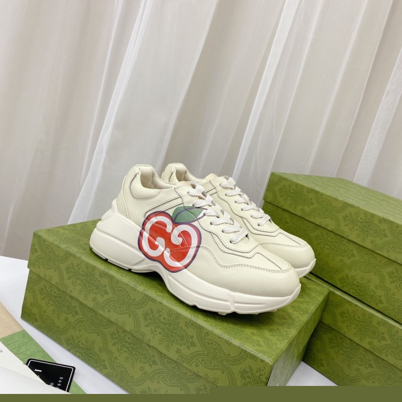 G*u*i casual shoes